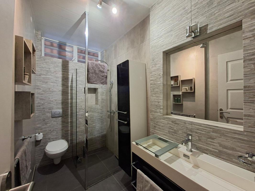 CAYENNE BOURDA Villa 4 pièce(s) proche mer 12