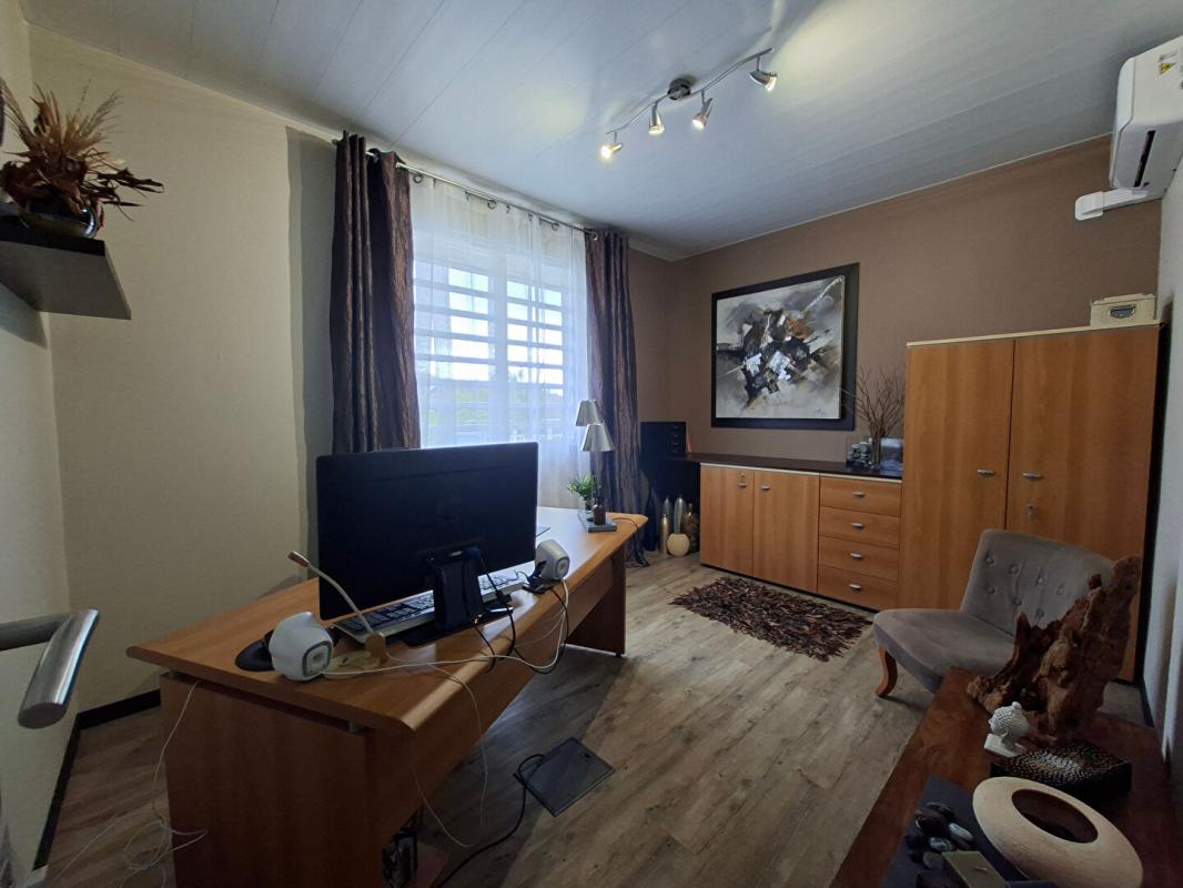 CAYENNE BOURDA Villa 4 pièce(s) proche mer 13