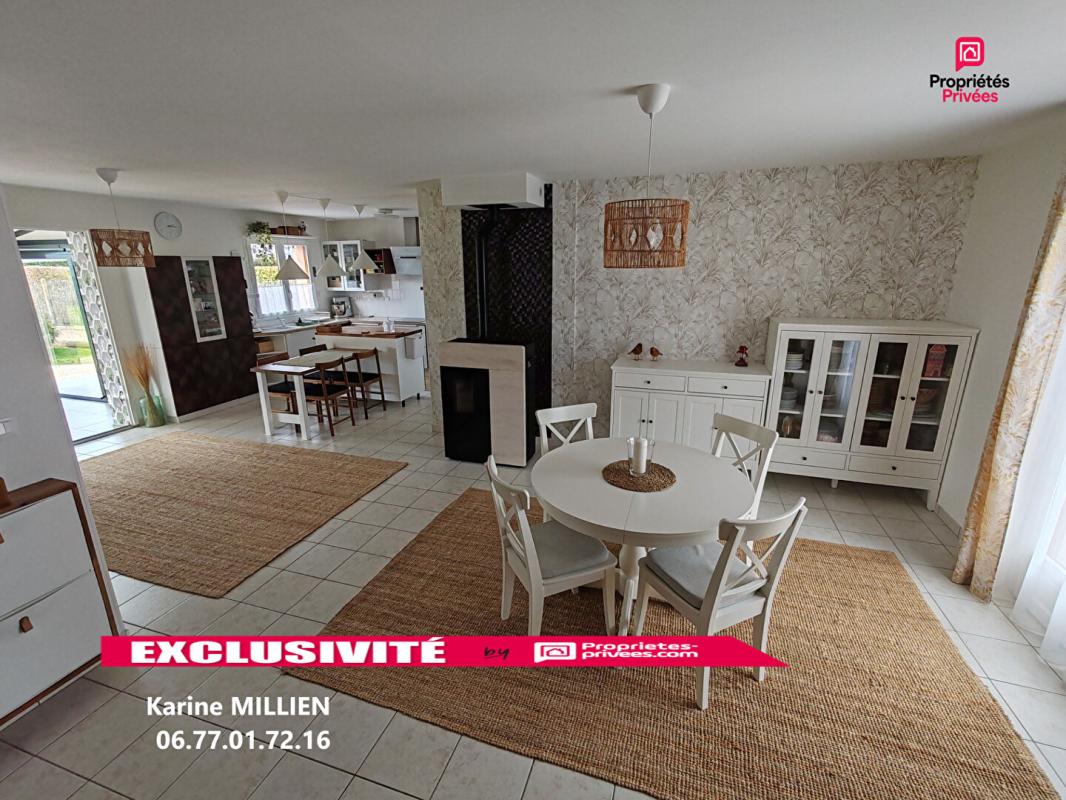 DREUX ILLIERS L'EVEQUE 27770 Maison individuelle avec véranda chauffée - 1 étage - 4 chambres - Quart port - Garage - Plusieurs cabanons de jardin - Terrain - 250000 HAI 1