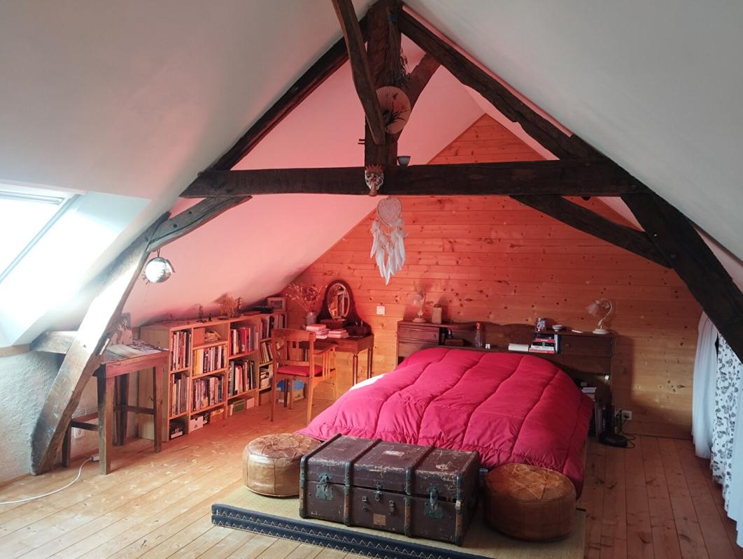 BAUGÉ-EN-ANJOU Maison d'environ 126 m2 située à 5 minutes de Baugé direction Angers 7