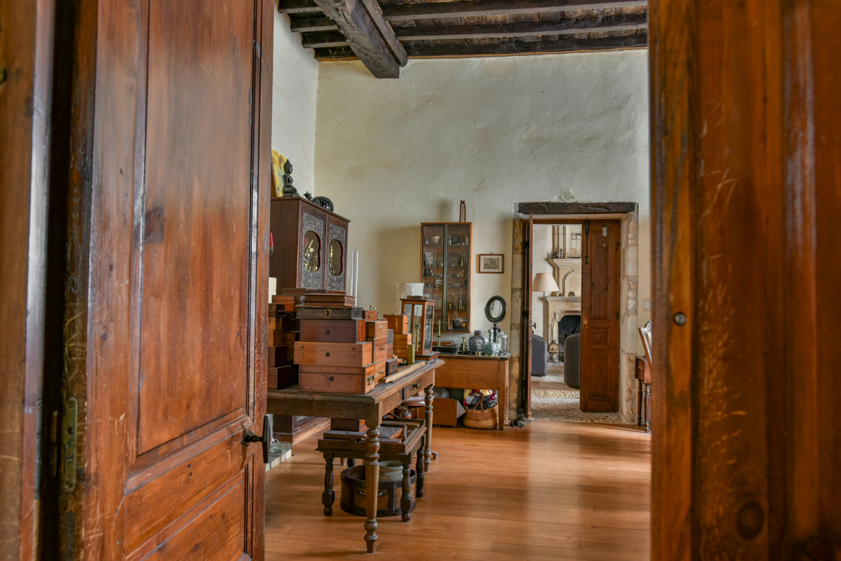 CAUSE-DE-CLERANS Maison de maître début XIXieme siecle, 9 pièce(s) 3ch, 200 m2,  grange, 2100 m2 terrain 11