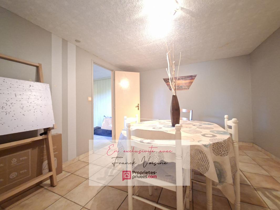 SAINT-MICHEL-MONT-MERCURE A VENDRE en Exclusivité à Saint Michel Mont Mercure, maison de 124 m2 avec 4 chambres et 1 bureau sur un parc arboré de 3812 m2 15