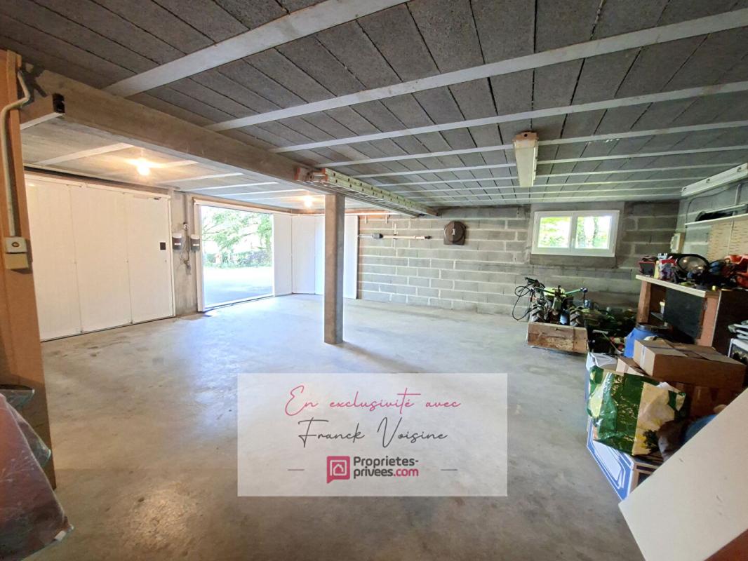 SAINT-MICHEL-MONT-MERCURE A VENDRE en Exclusivité à Saint Michel Mont Mercure, maison de 124 m2 avec 4 chambres et 1 bureau sur un parc arboré de 3812 m2 8