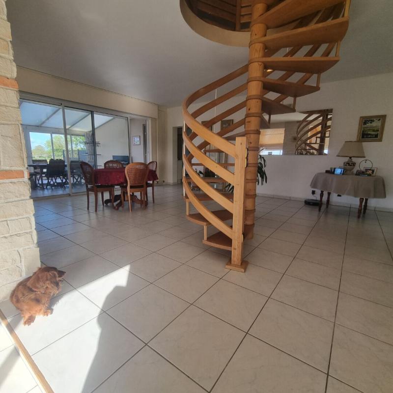 LA JONCHERE Maison bourgeoise La Jonchère 10 pièce(s) 307 m2 3