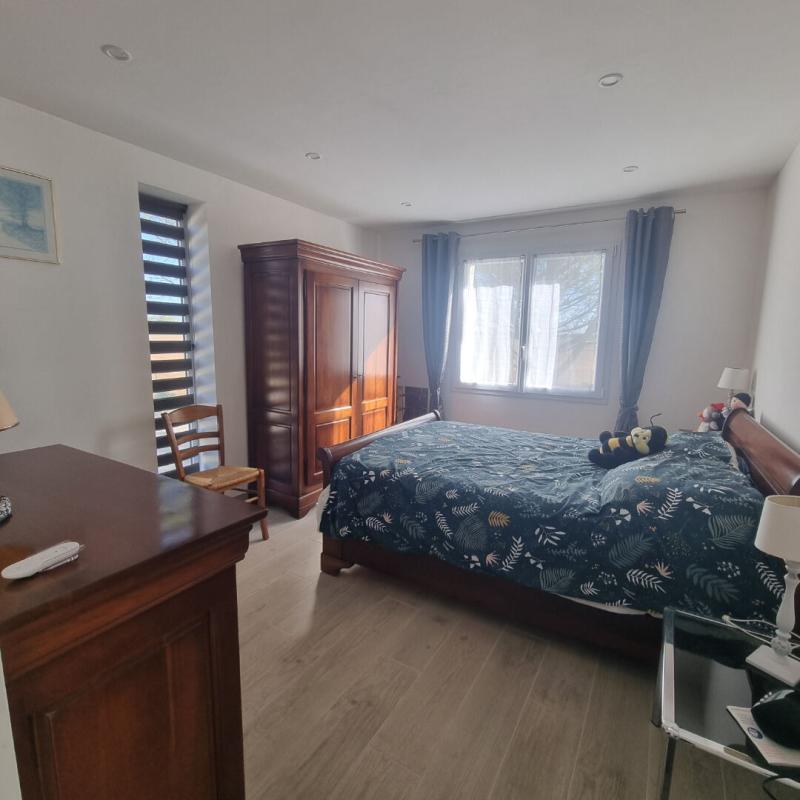 LA JONCHERE Maison bourgeoise La Jonchère 10 pièce(s) 307 m2 4