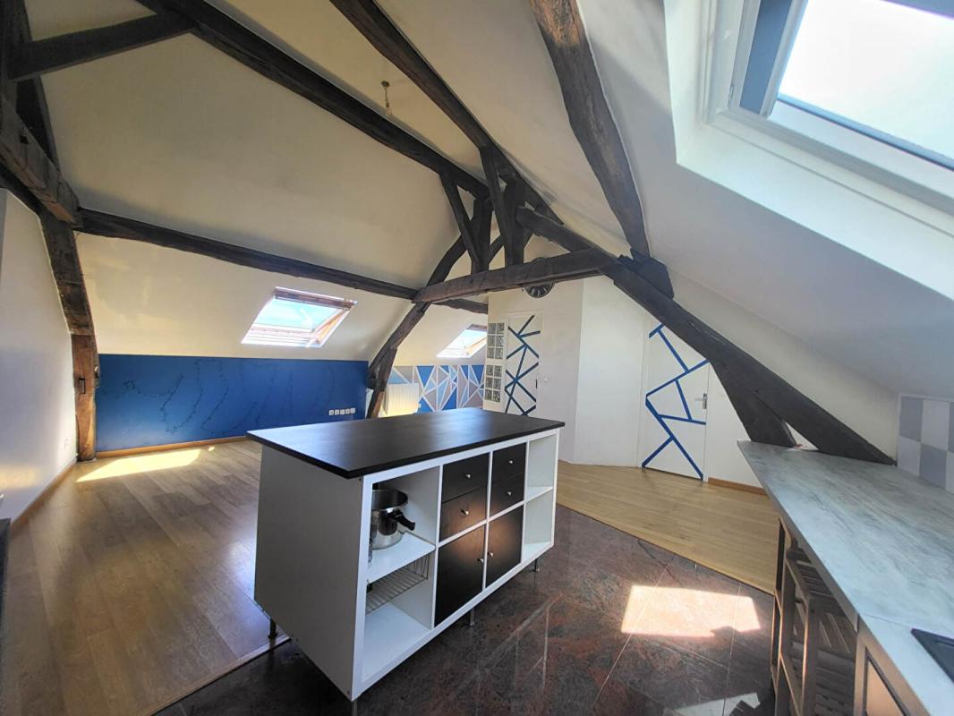 PITHIVIERS Appartement de charme ? Dernier étage ? Centre-ville de Pithiviers 1