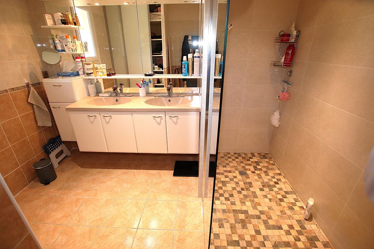 LODEVE Villa de plain-pied 136 m² - Cadre exceptionnel 10