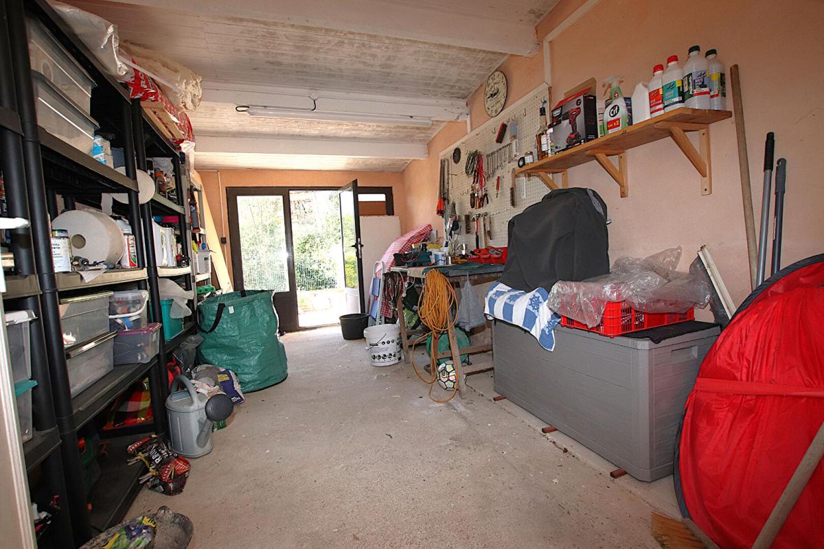 LODEVE Villa de plain-pied 136 m² - Cadre exceptionnel 14