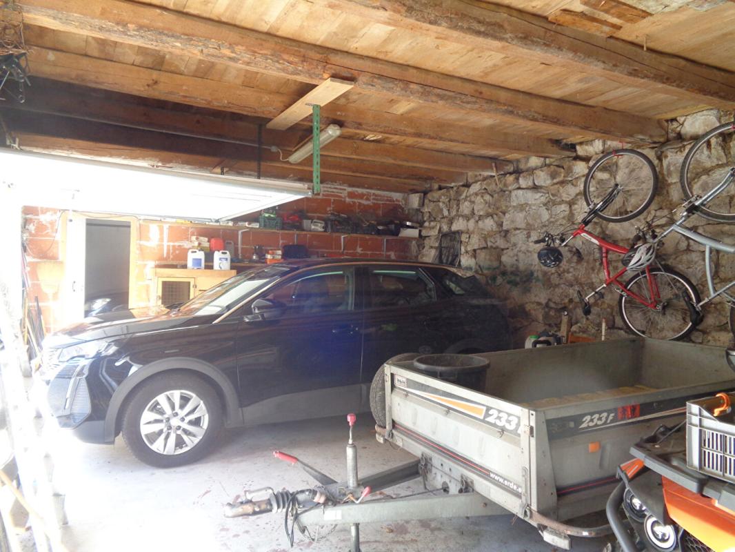 SAINT-BONNET-DE-MONTAUROUX Saint Bonnet Laval(48), maison de 200 m2, 6 chambres avec 1866 m2 de terrain 17