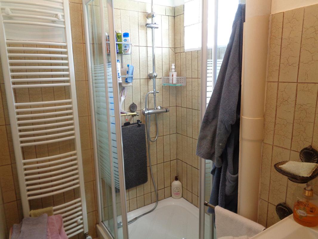 SAINT-BONNET-DE-MONTAUROUX Saint Bonnet Laval(48), maison de 200 m2, 6 chambres avec 1866 m2 de terrain 6