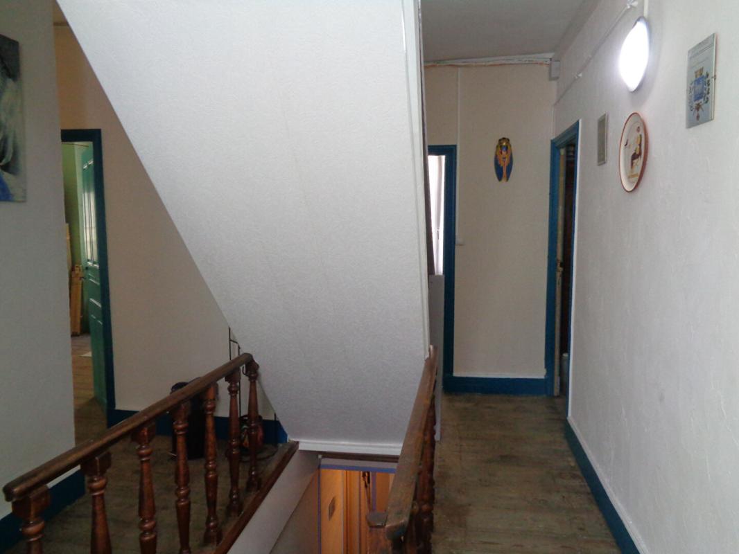 SAINT-BONNET-DE-MONTAUROUX Saint Bonnet Laval(48), maison de 200 m2, 6 chambres avec 1866 m2 de terrain 8