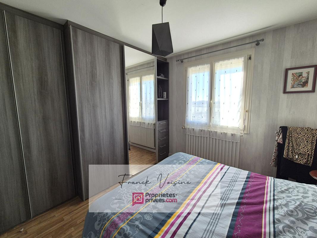 SAINT-PAUL-EN-PAREDS A VENDRE en Exclusivité à Saint Paul en Pareds, maison de 109 m2 avec 4 chambres sur une parcelle de 1778 m2 env 11