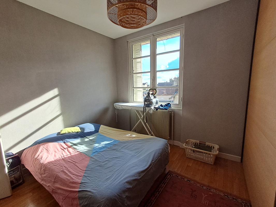 CHAMPFORGEUIL Maison  7 pièce(s) 177 m2 11