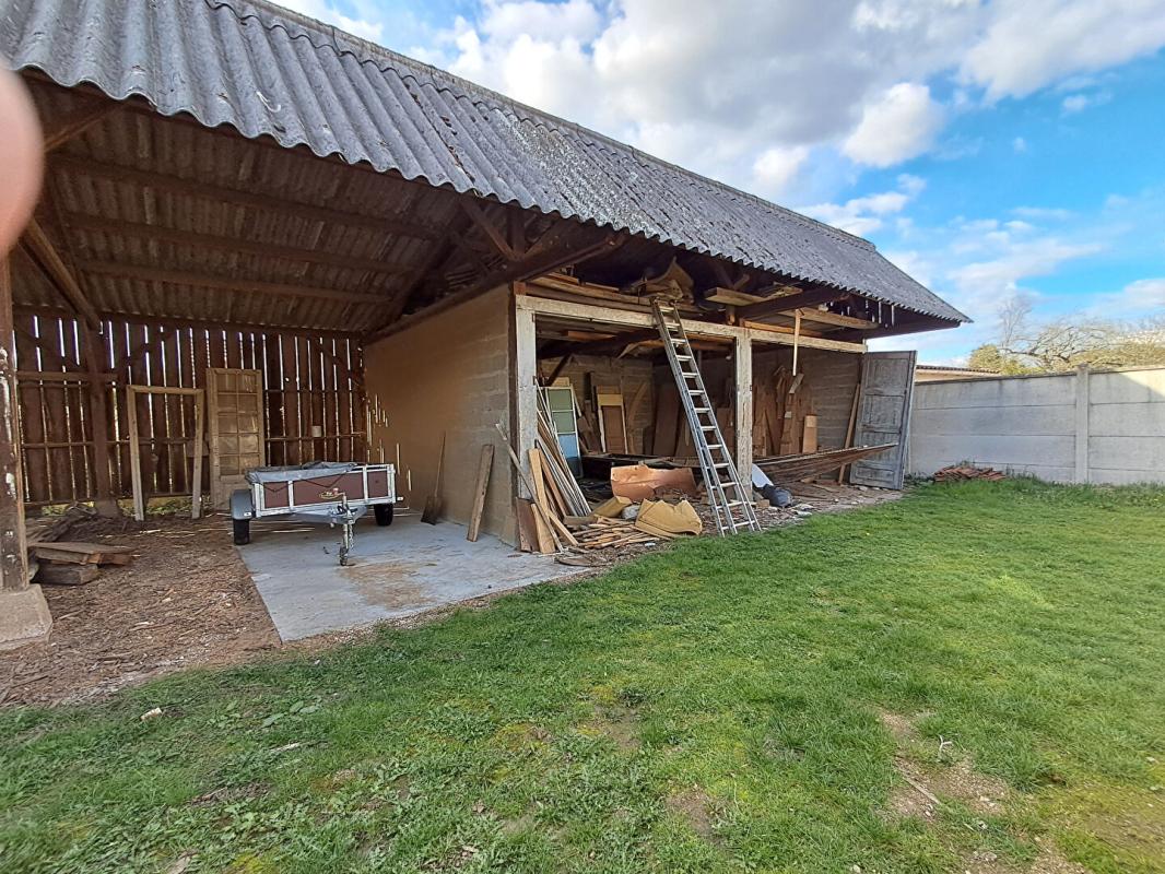 CHAMPFORGEUIL Maison  7 pièce(s) 177 m2 18