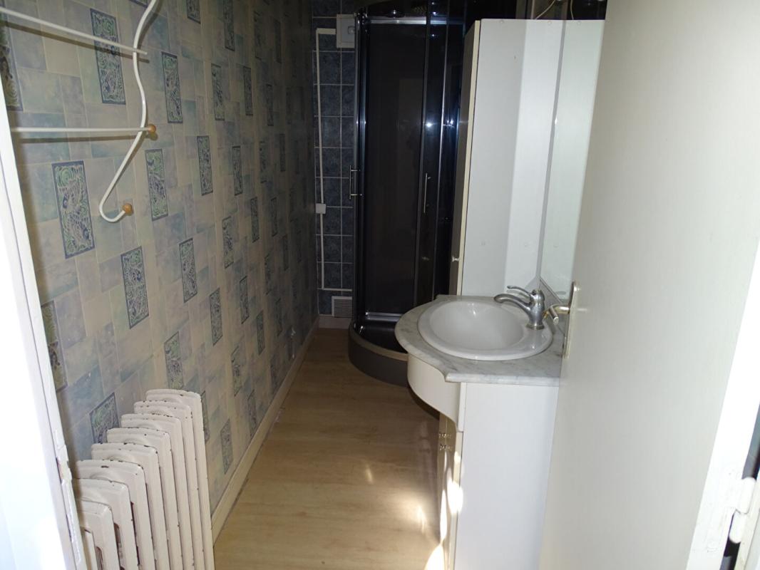 LE LARDIN-SAINT-LAZARE Maison Le Lardin Saint Lazare 4 pièce(s) 92 m2 7