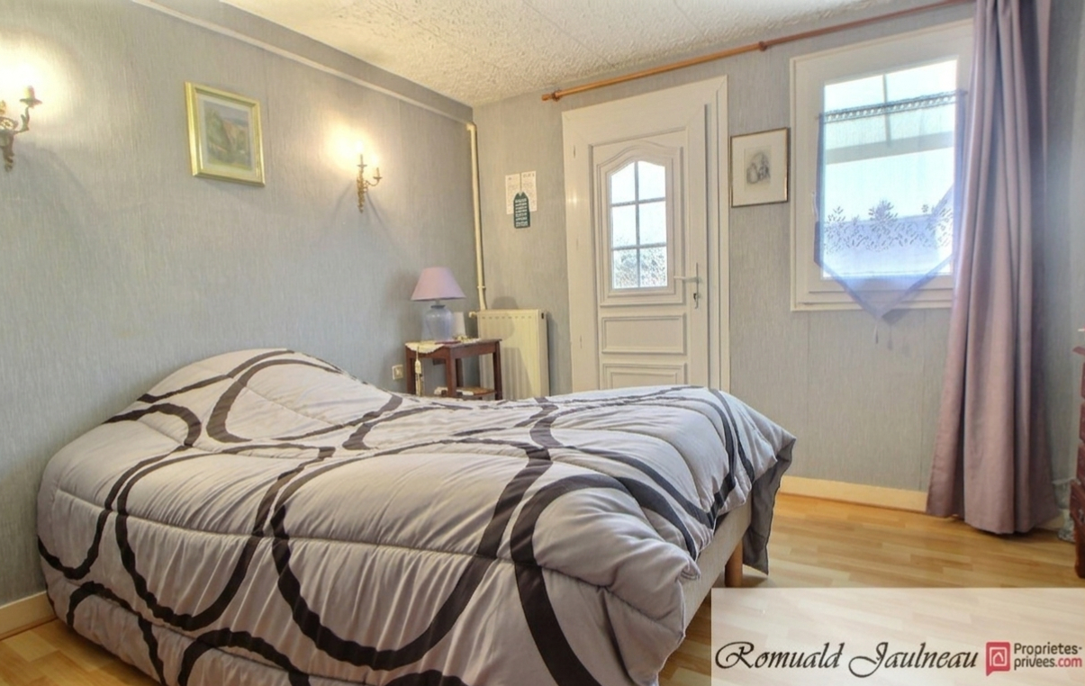 BROU Immeuble Brou 3 logements total de 246 m2 hab 11