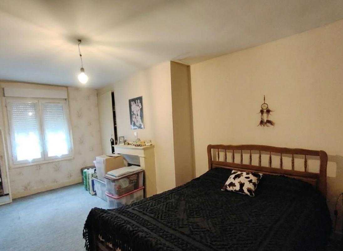 BROU Immeuble Brou 3 logements total de 246 m2 hab 15