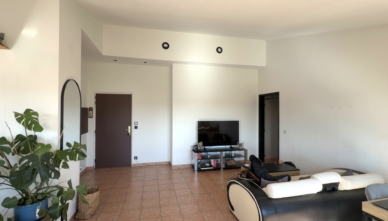 FREJUS Superbe appartement 4 pièces dernier étage avec terrasse et piscine 13