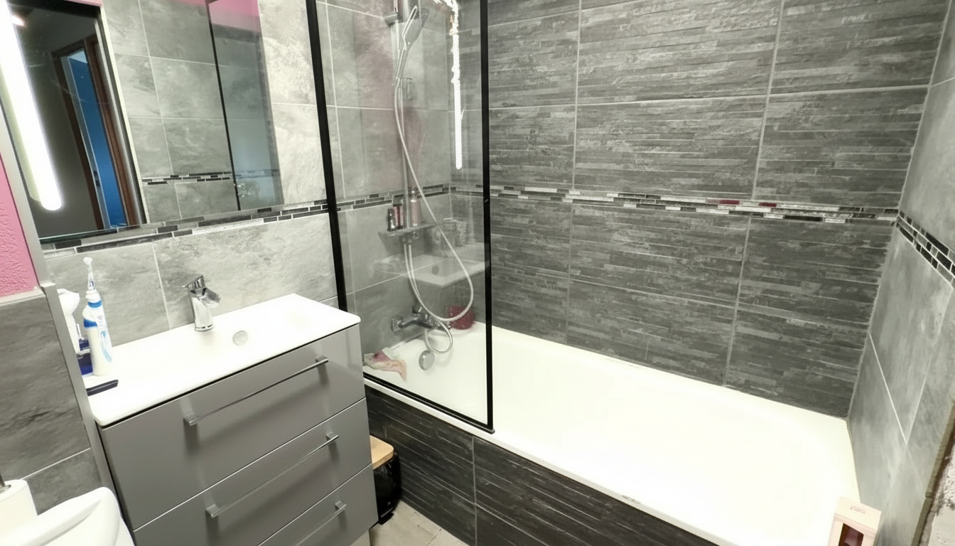 FREJUS Superbe appartement 4 pièces dernier étage avec terrasse et piscine 6