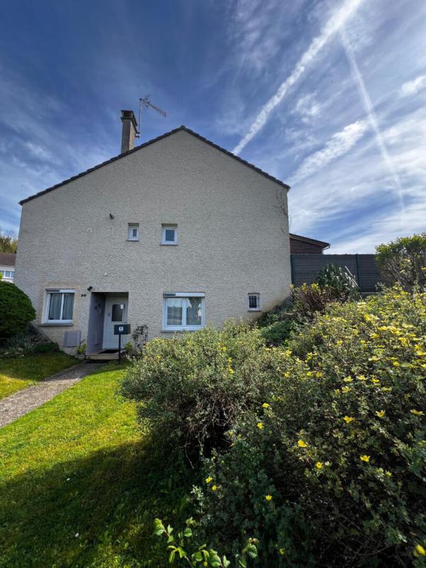 MAGNY-EN-VEXIN (95420) MAGNY EN VEXIN, Maison 8 pièces ,120m2 , grand  séjour, 4 chambres, garage , jardin clos 14