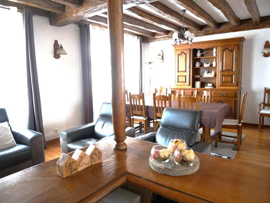 GOURNAY-EN-BRAY APPARTEMENT CENTRE DE Gournay En Bray 4 CHAMBRES 140 m2 12