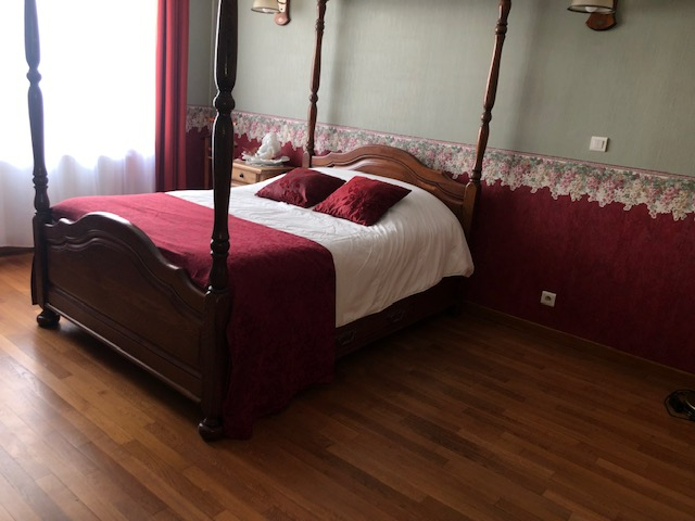 GOURNAY-EN-BRAY APPARTEMENT CENTRE DE Gournay En Bray 4 CHAMBRES 140 m2 14