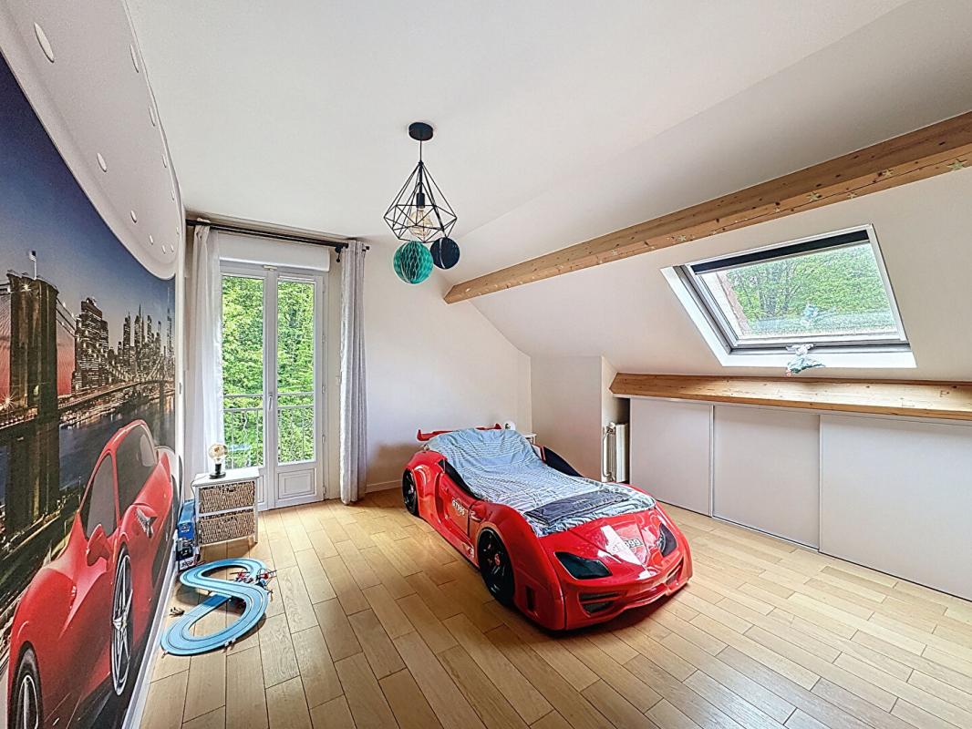 IGNY PROPRIÉTÉ D'EXCEPTION -  241m2 -  SPA PRIVATIF  - SANS VIS-À-VIS  DPE C - LISIÈRE DU BOIS 12