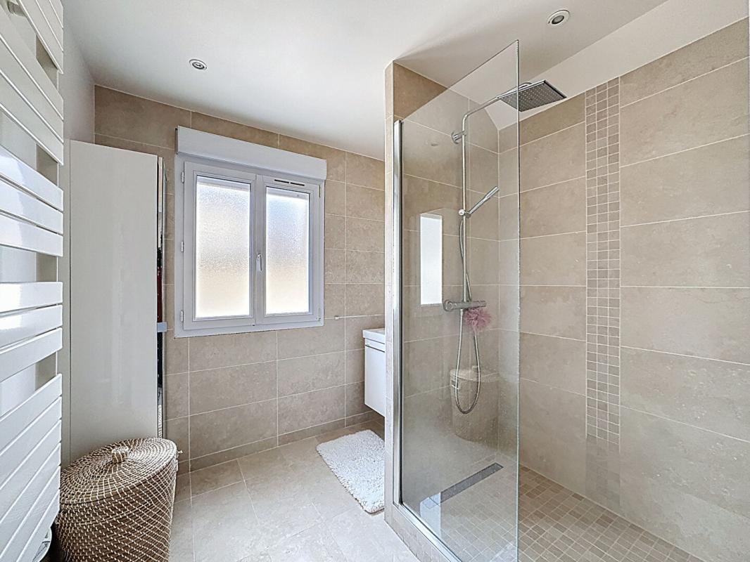 IGNY PROPRIÉTÉ D'EXCEPTION -  241m2 -  SPA PRIVATIF  - SANS VIS-À-VIS  DPE C - LISIÈRE DU BOIS 15