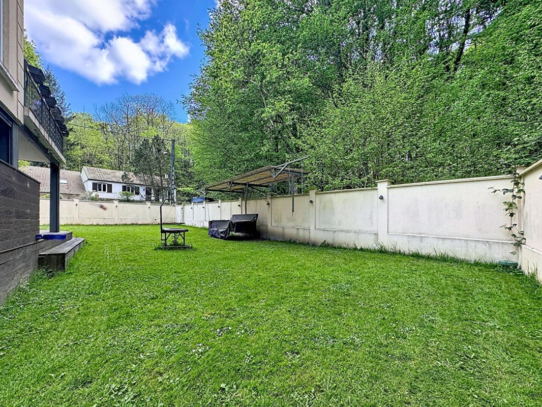 IGNY PROPRIÉTÉ D'EXCEPTION -  241m2 -  SPA PRIVATIF  - SANS VIS-À-VIS  DPE C - LISIÈRE DU BOIS 17