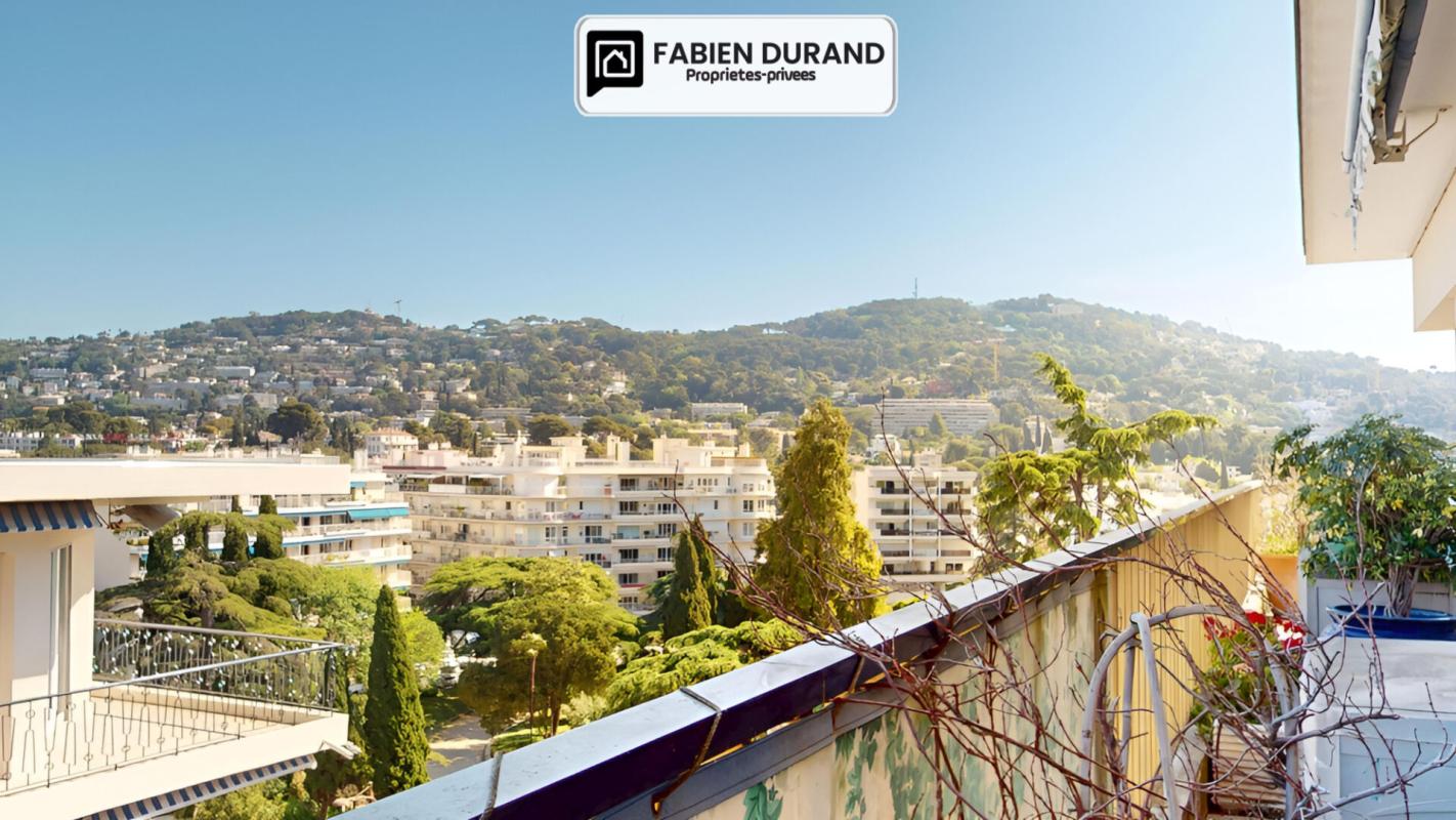 CANNES Superbe 4 pièces dernier étage vue panoramique sur tout Cannes avec garage 9