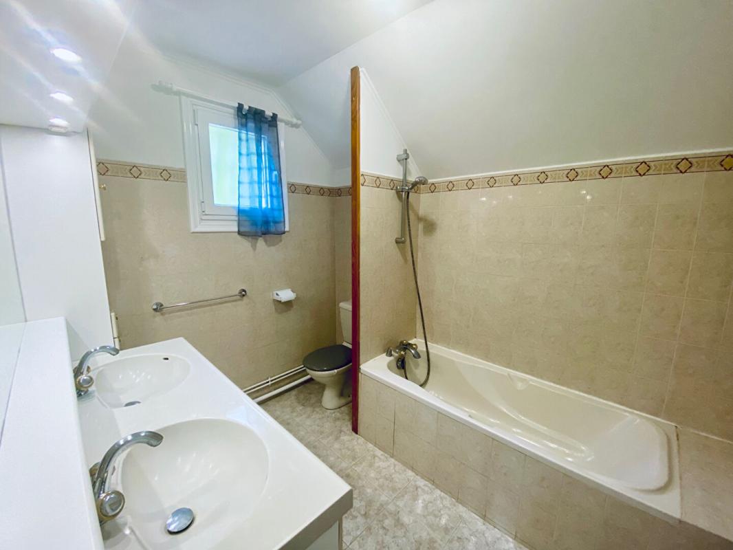 CROISSY-BEAUBOURG Maison Croissy Beaubourg 4 pièce(s) 81 m2 9