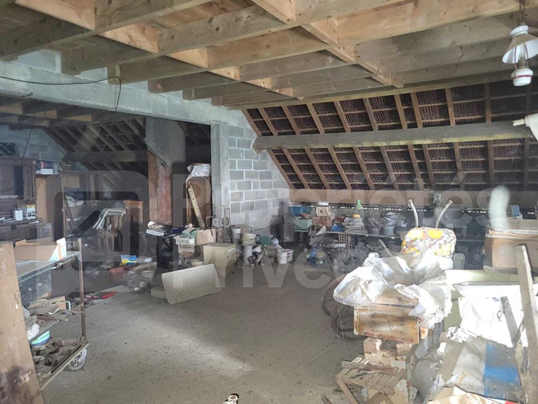 SERMAISES Maison avec un potentiel de surface exceptionnel 13