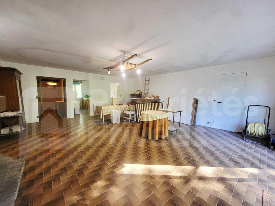 SERMAISES Maison avec un potentiel de surface exceptionnel 4