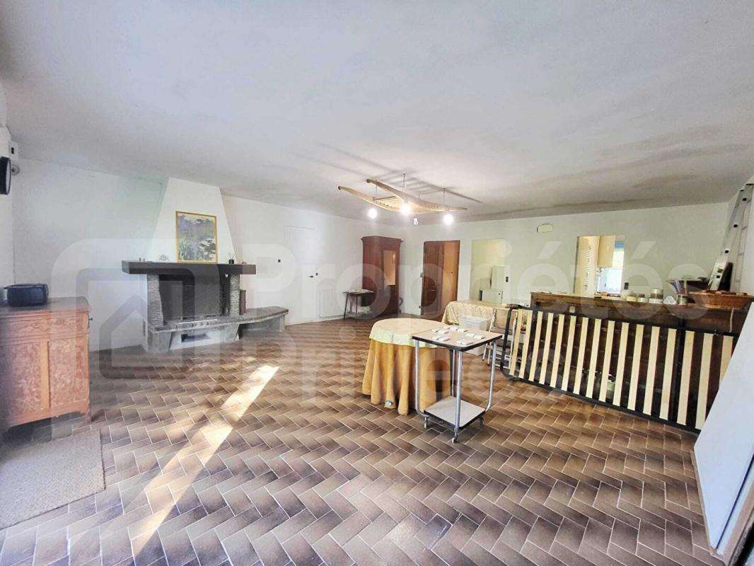 SERMAISES Maison avec un potentiel de surface exceptionnel 5