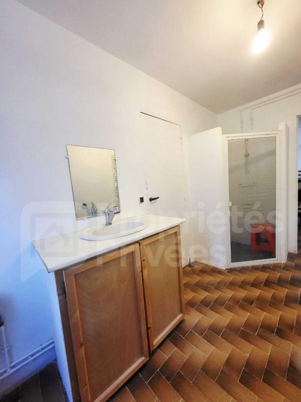 SERMAISES Maison avec un potentiel de surface exceptionnel 8