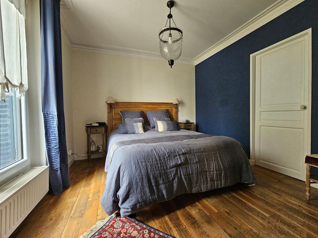 BEAUCHAMP DEMEURE D'EXCEPTION * QUARTIER PRISÉ DE LA CHASSE * 10