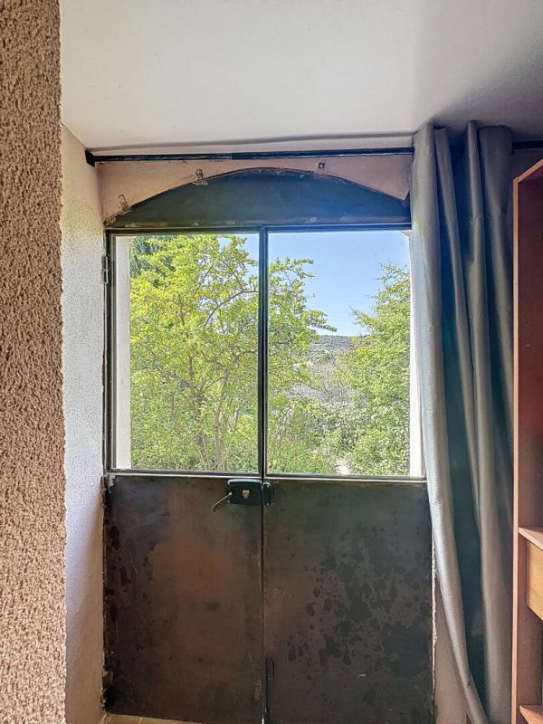 MANOSQUE Maison de caractère, grands volumes à Manosque 12