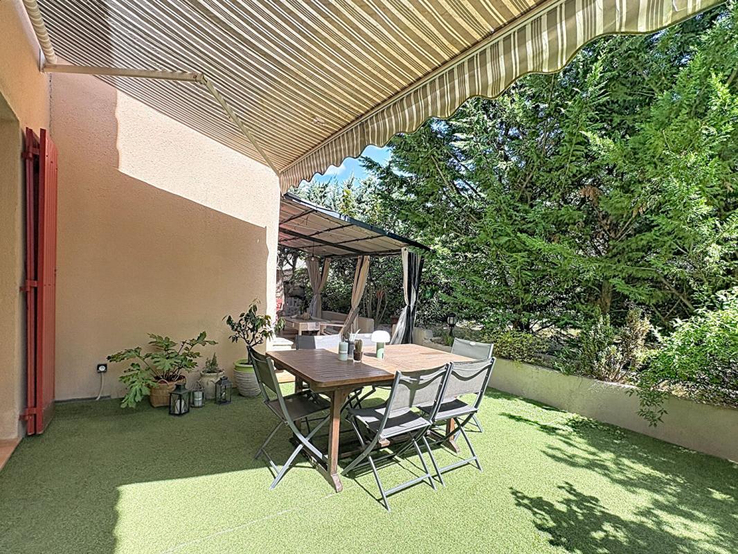 MANOSQUE Maison de caractère, grands volumes à Manosque 14