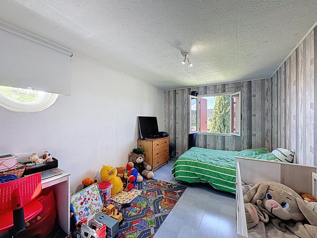 MANOSQUE Maison de caractère, grands volumes à Manosque 9