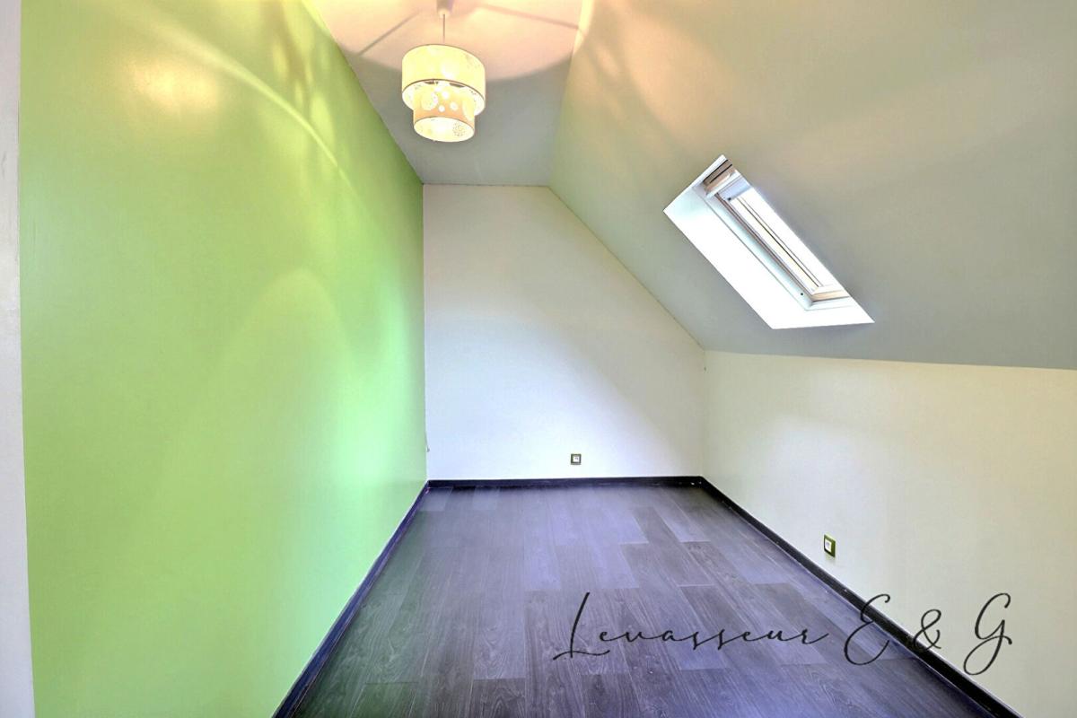 AGNETZ Agnetz - Maison 4 chambres sur sous-sol total et 1450m² 6