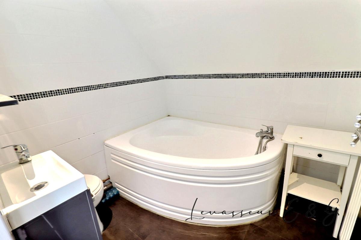 AGNETZ Agnetz - Maison 4 chambres sur sous-sol total et 1450m² 9