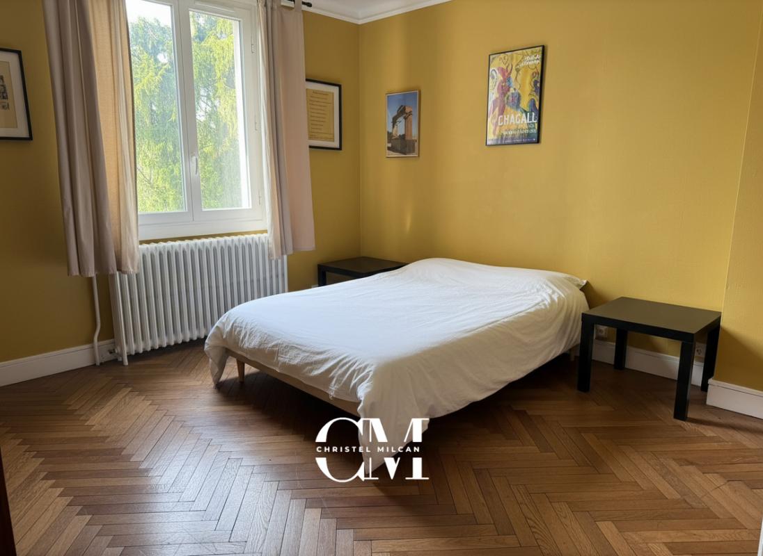 BORDEAUX Maison Bordeaux Lescure 7 pièces 270 m2, 2 garages, jardin 11