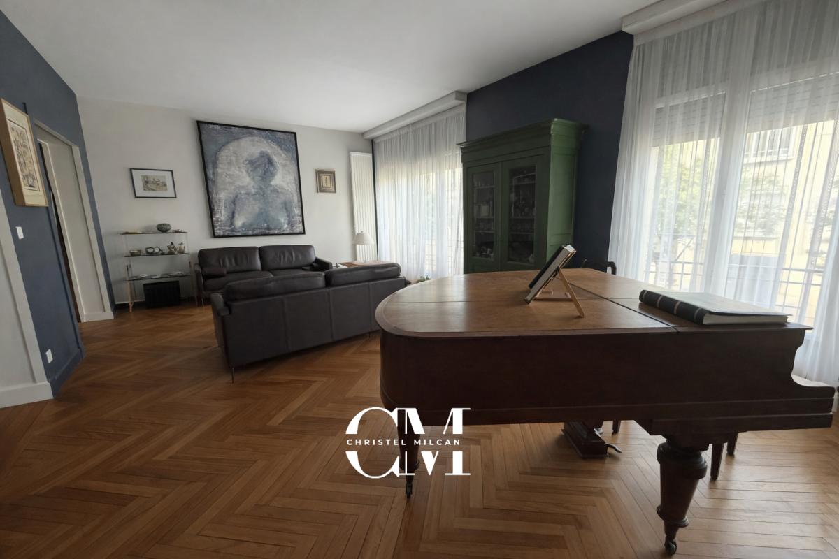 BORDEAUX Maison Bordeaux Lescure 7 pièces 270 m2, 2 garages, jardin 5