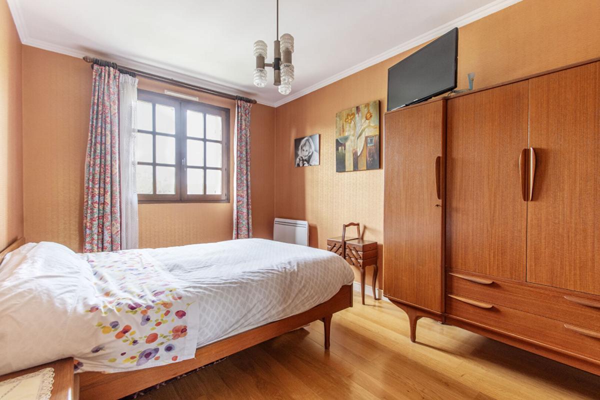 BRETIGNY-SUR-ORGE Maison Bretigny Sur Orge 6 pièce(s) 120 m2 8