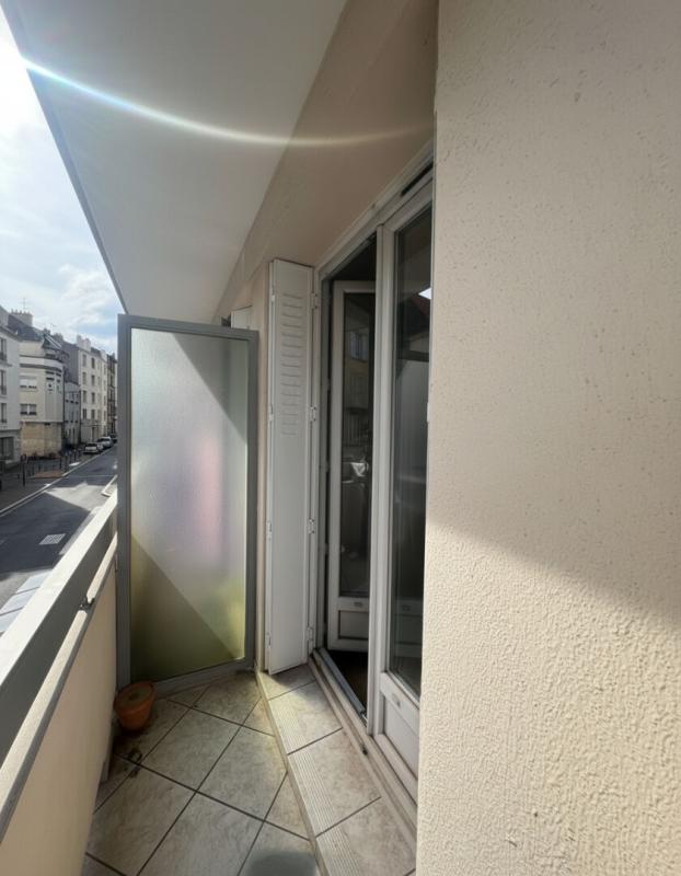 CLERMONT-FERRAND Appartement T2 avec balcon, parking et caves 5