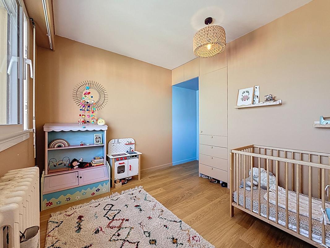 VANNES Appartement T3 dernier étage avec vue dégagée. Rénové par un architecte. Vannes Quartier Albert 1er Trussac 9