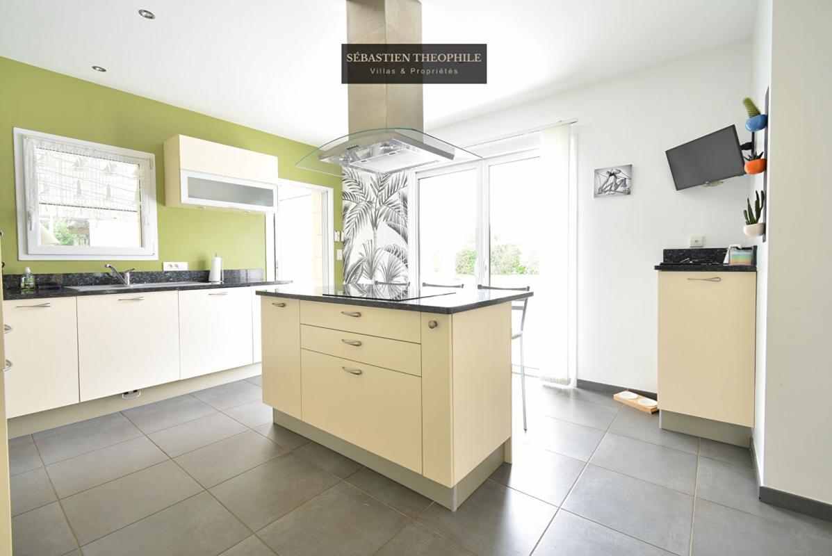 SAINT-JEAN-DE-MONTS Maison T7 Prestige avec annexes et dépendance 6