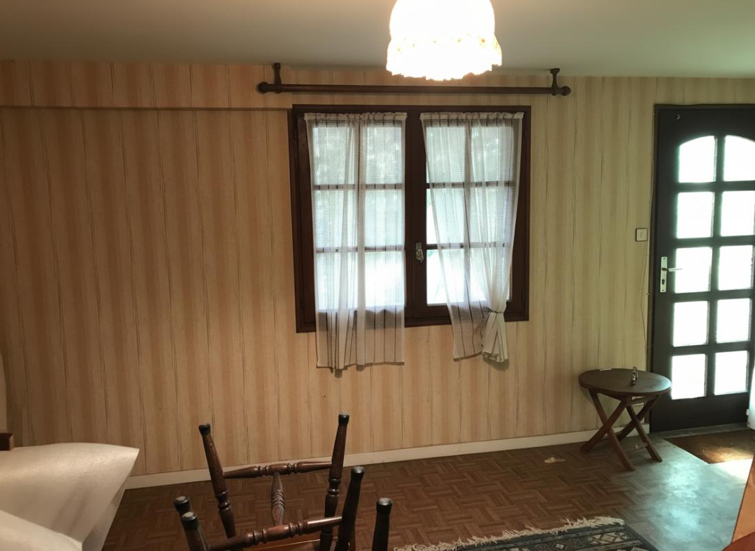 POUZAUGES Maison Pouzauges 85700, 2 chambres  plus logement 9