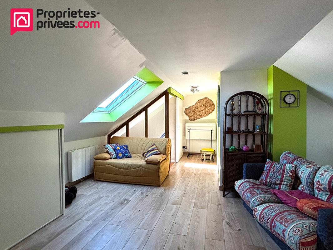 NEUVILLE-SUR-SARTHE Maison indépendante 6 pièce(s), 114 m2, Neuville Sur Sarthe 11