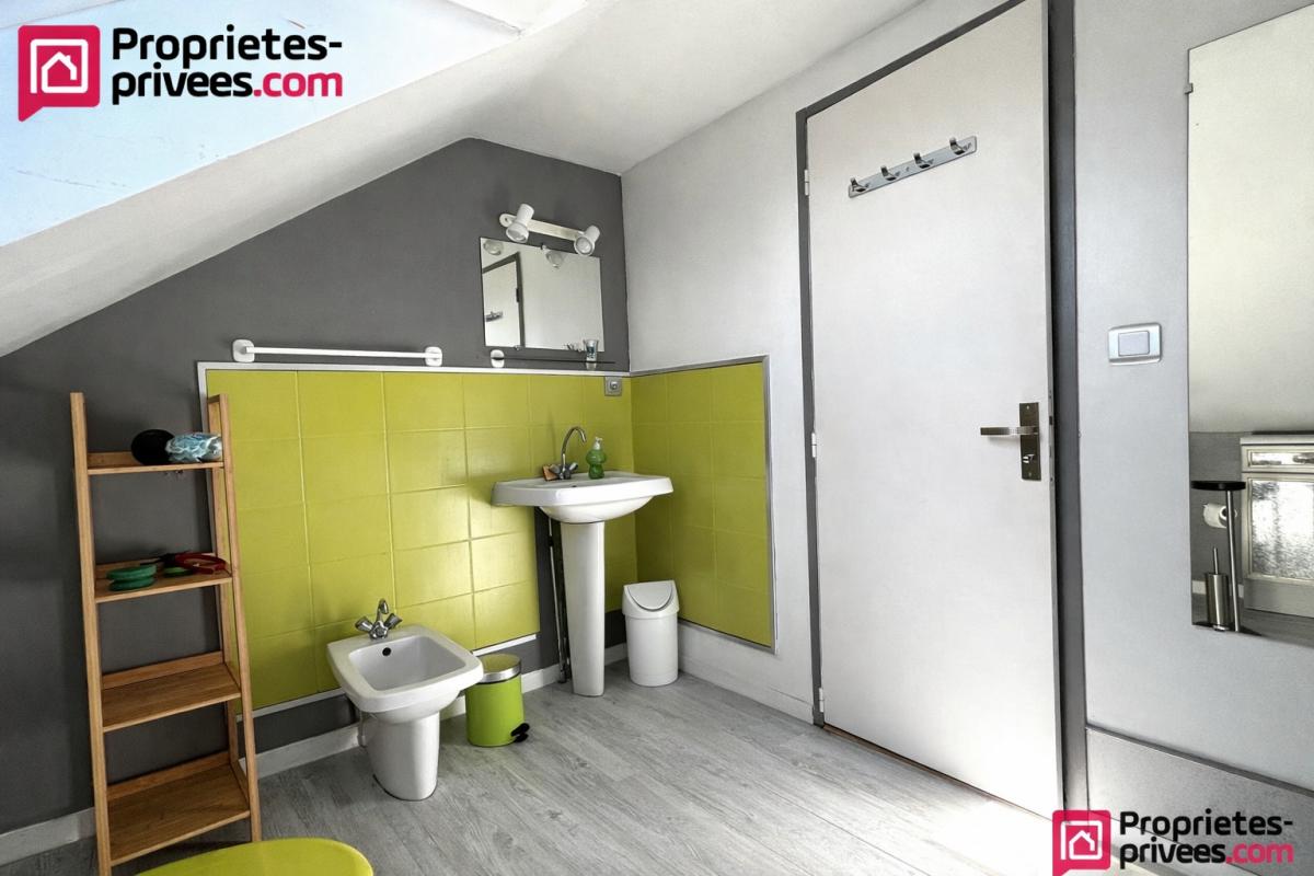 NEUVILLE-SUR-SARTHE Maison indépendante 6 pièce(s), 114 m2, Neuville Sur Sarthe 15